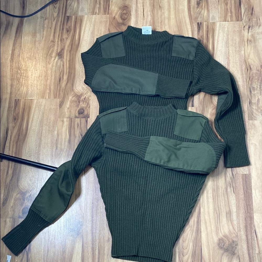 2 Sweater size 38 - USMC marine Corps military 100% wool